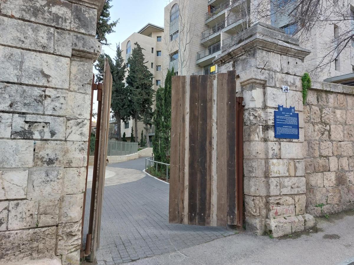 Naama New Boutique Apartment Yerusalem Bagian luar foto
