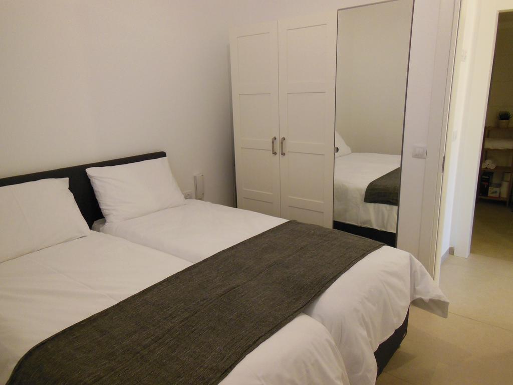 Naama New Boutique Apartment Yerusalem Bagian luar foto