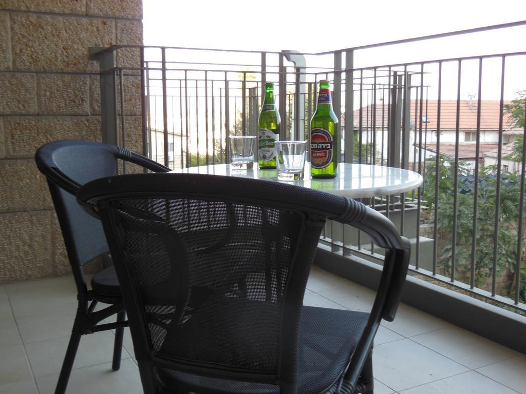 Naama New Boutique Apartment Yerusalem Bagian luar foto