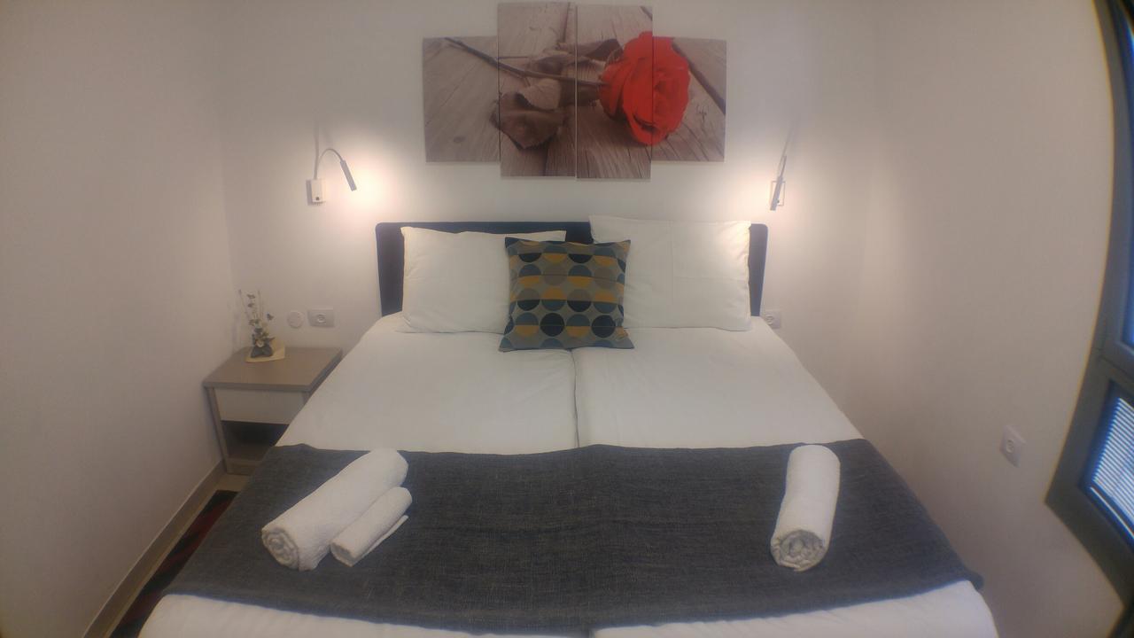 Naama New Boutique Apartment Yerusalem Bagian luar foto